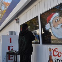 Airbrush Everything Holiday Windows